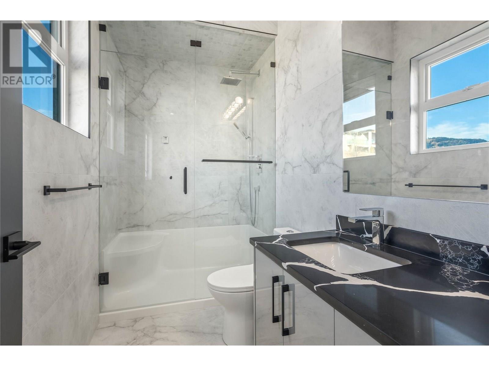 647 Carnoustie Drive, Kelowna, British Columbia  V1P 1V2 - Photo 38 - 10351290