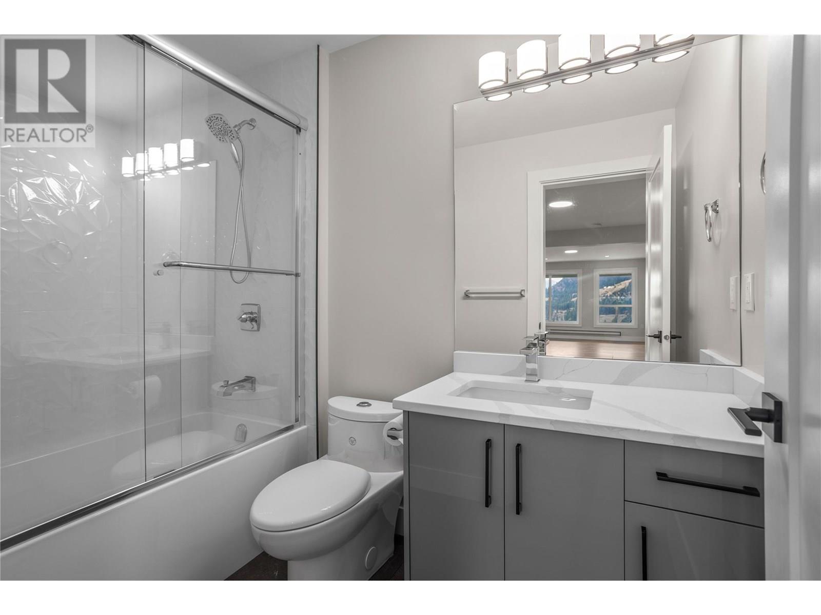 647 Carnoustie Drive, Kelowna, British Columbia  V1P 1V2 - Photo 51 - 10351290
