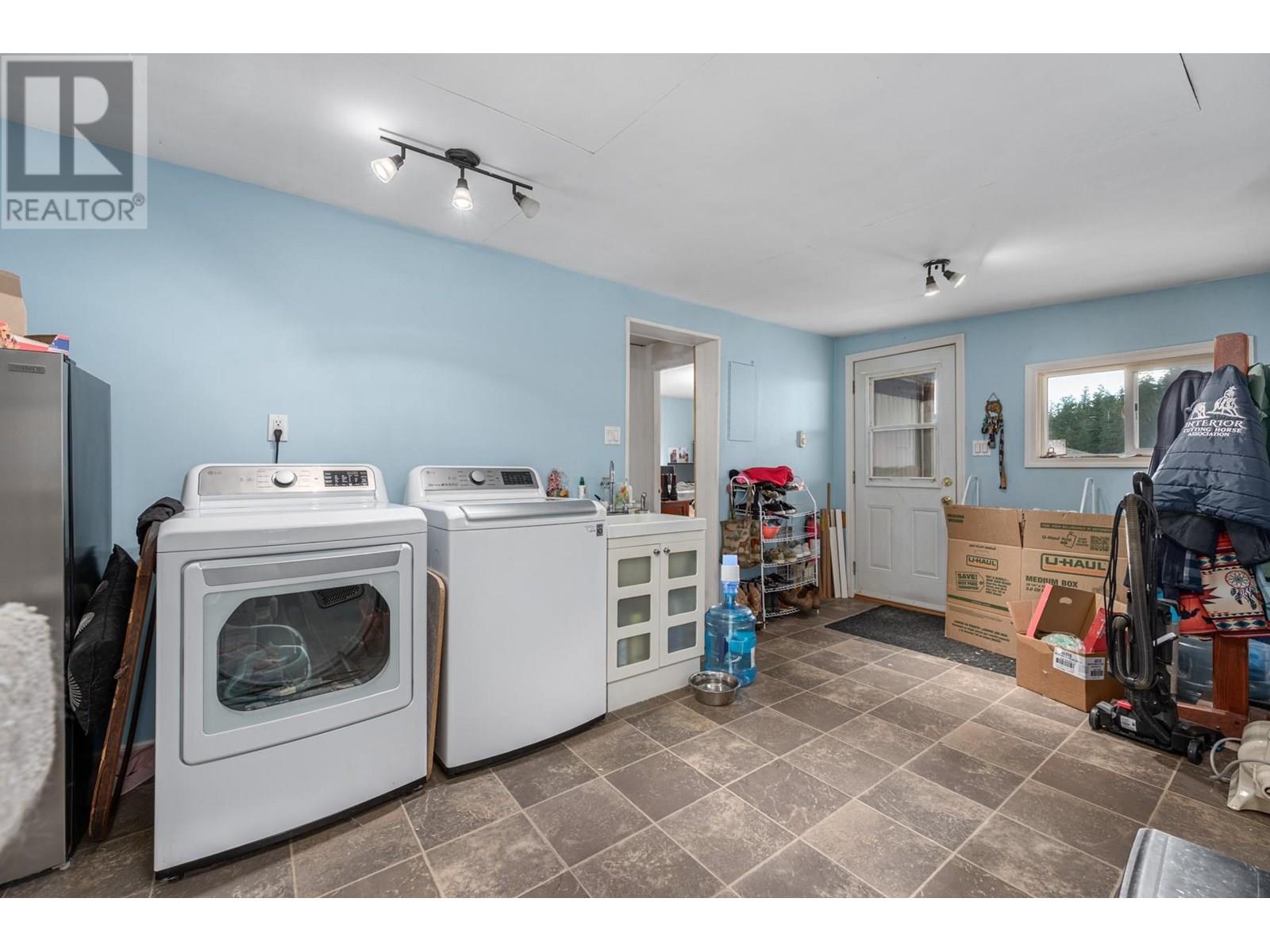 6668 Kamloops Vernon (Hwy 97) Highway, Westwold, British Columbia  V0E 3B1 - Photo 32 - 10351604