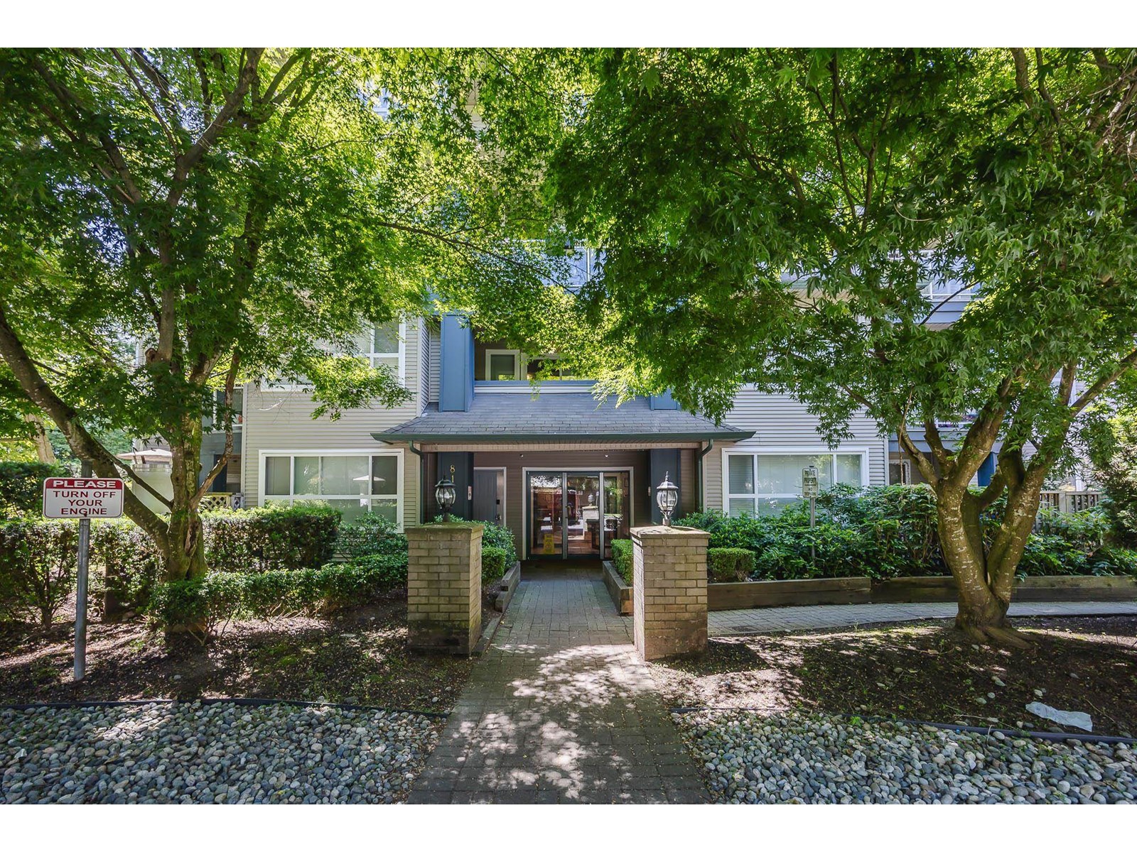 407 8115 121a Street, Surrey, British Columbia  V3W 1J2 - Photo 4 - R3013004