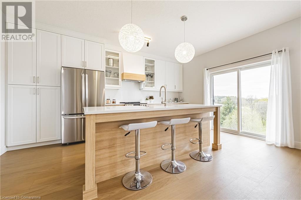 546 Benninger Drive, Kitchener, Ontario  N2E 0E9 - Photo 3 - 40738134