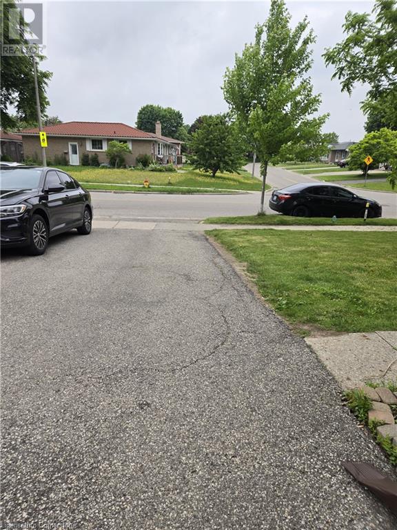 57 Kingswood Drive Unit# Upper, Kitchener, Ontario  N2E 1A9 - Photo 2 - 40739710