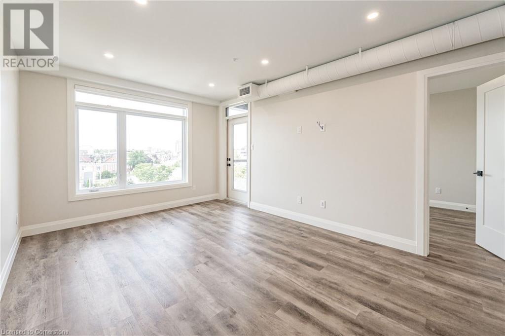 72 Erb Street E Unit# 202, Waterloo, Ontario  N2J 1L8 - Photo 6 - 40739739