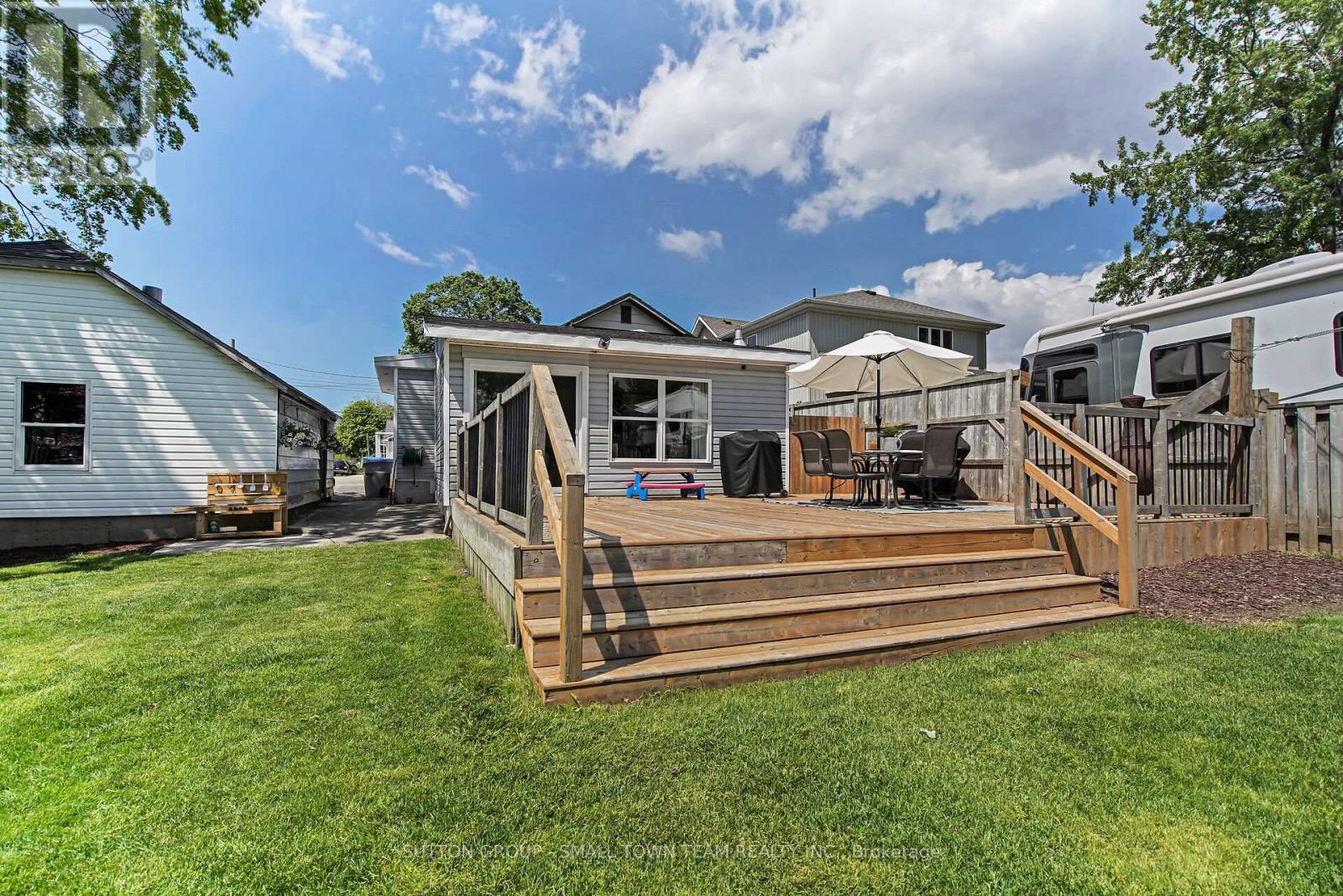 83 John Street W, South Huron, Ontario  N0M 1S1 - Photo 28 - X12180713