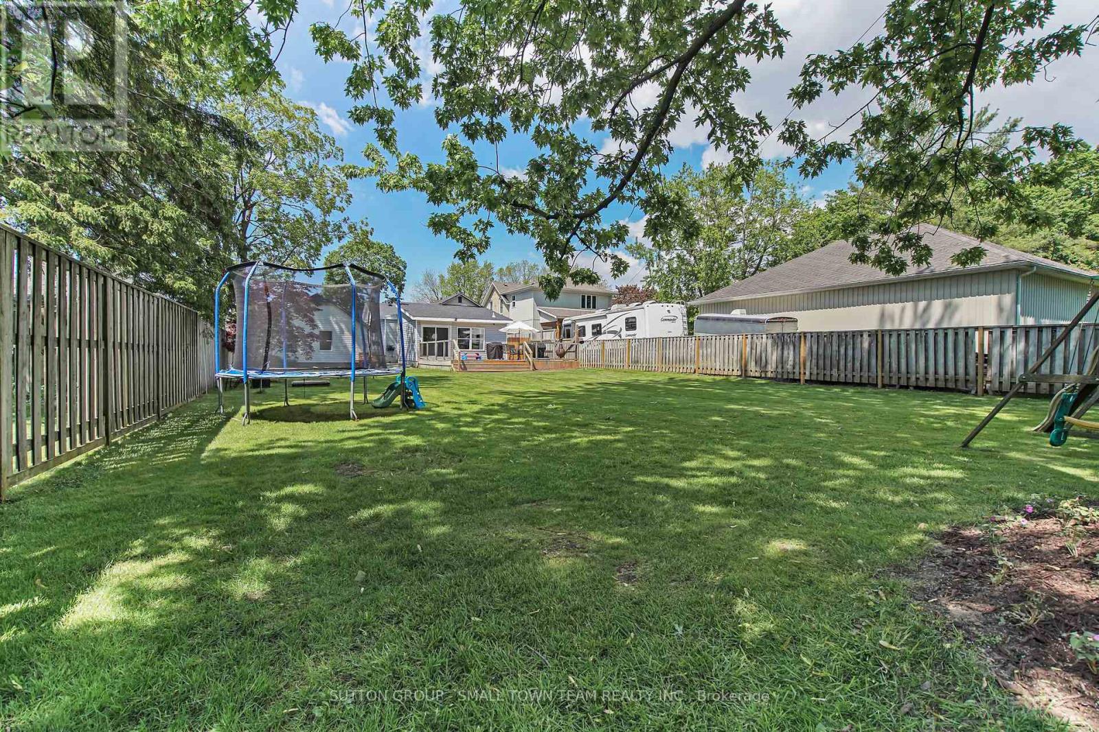 83 John Street W, South Huron, Ontario  N0M 1S1 - Photo 34 - X12180713