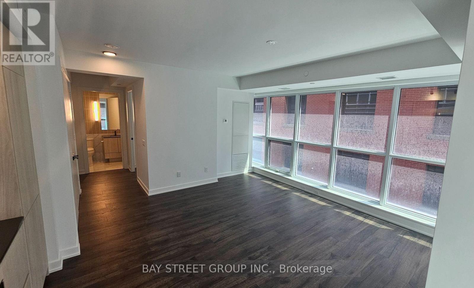 703 - 327 King Street W, Toronto (Waterfront Communities), Ontario  M5V 0W7 - Photo 9 - C12210437