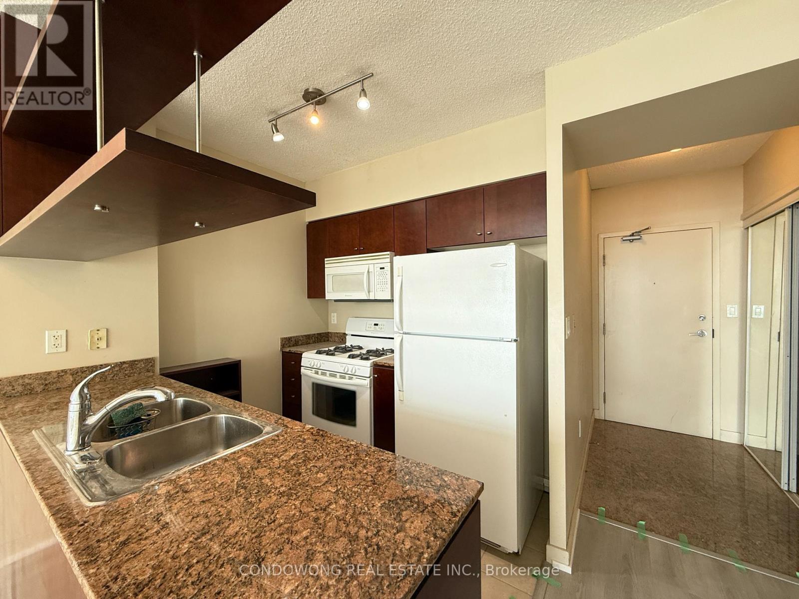 2310 - 3 Navy Wharf Court, Toronto, Ontario  M5V 3V1 - Photo 4 - C12210446