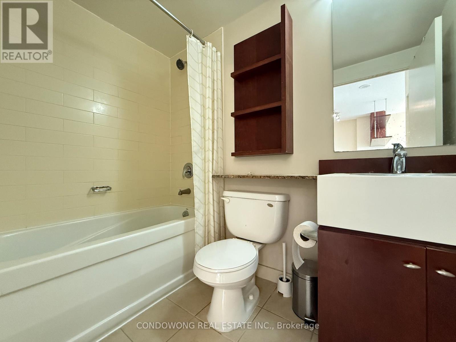 2310 - 3 Navy Wharf Court, Toronto, Ontario  M5V 3V1 - Photo 8 - C12210446