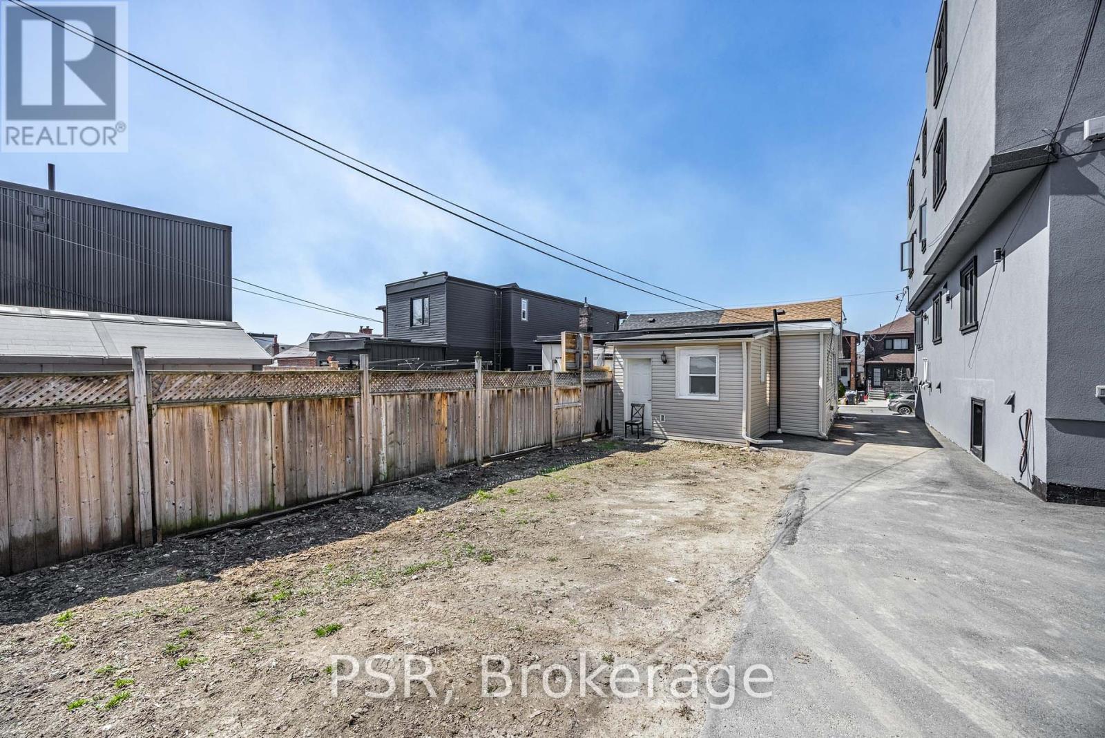285 Robina Avenue, Toronto, Ontario  M6C 3Y9 - Photo 13 - C12210461