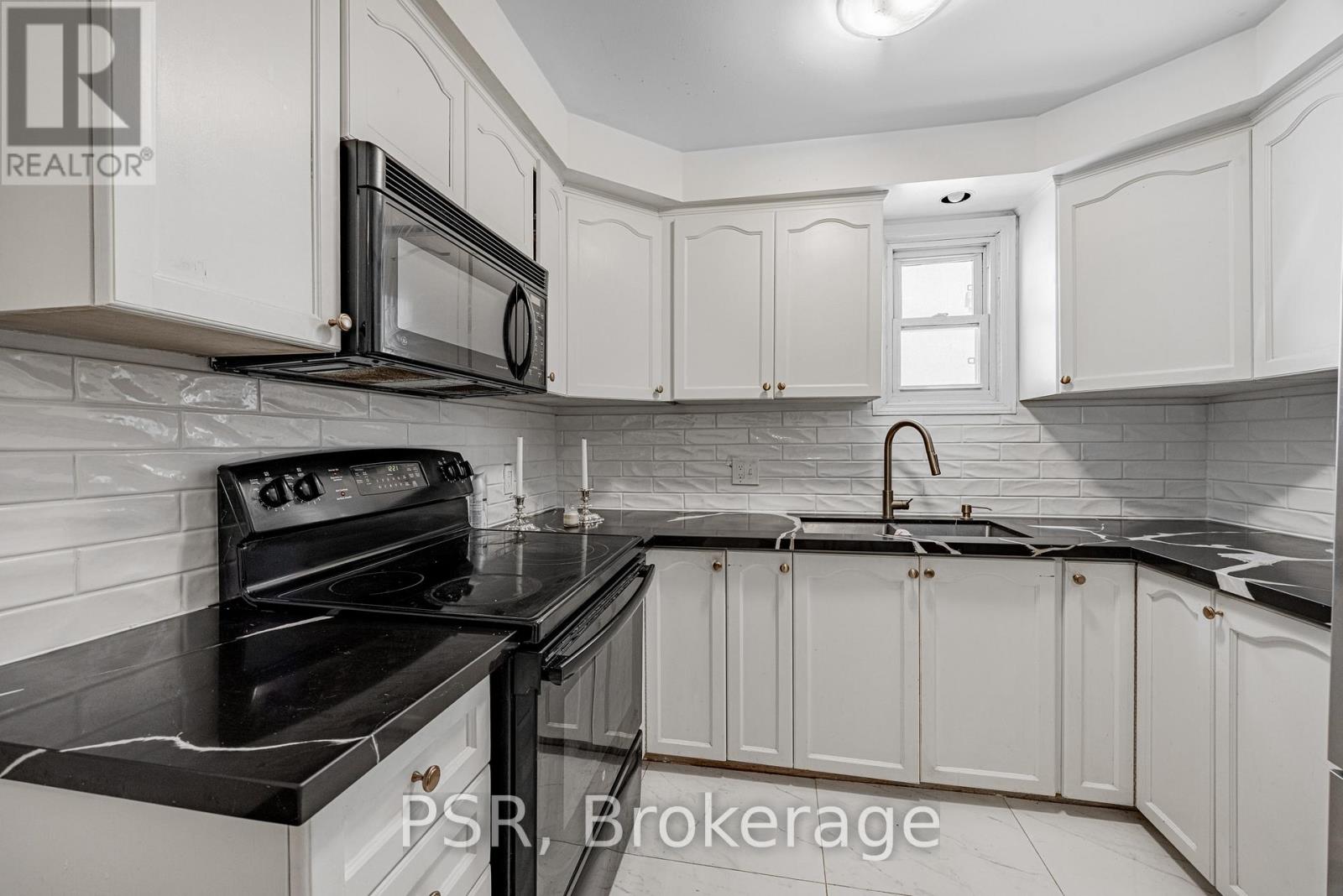 285 Robina Avenue, Toronto, Ontario  M6C 3Y9 - Photo 7 - C12210461