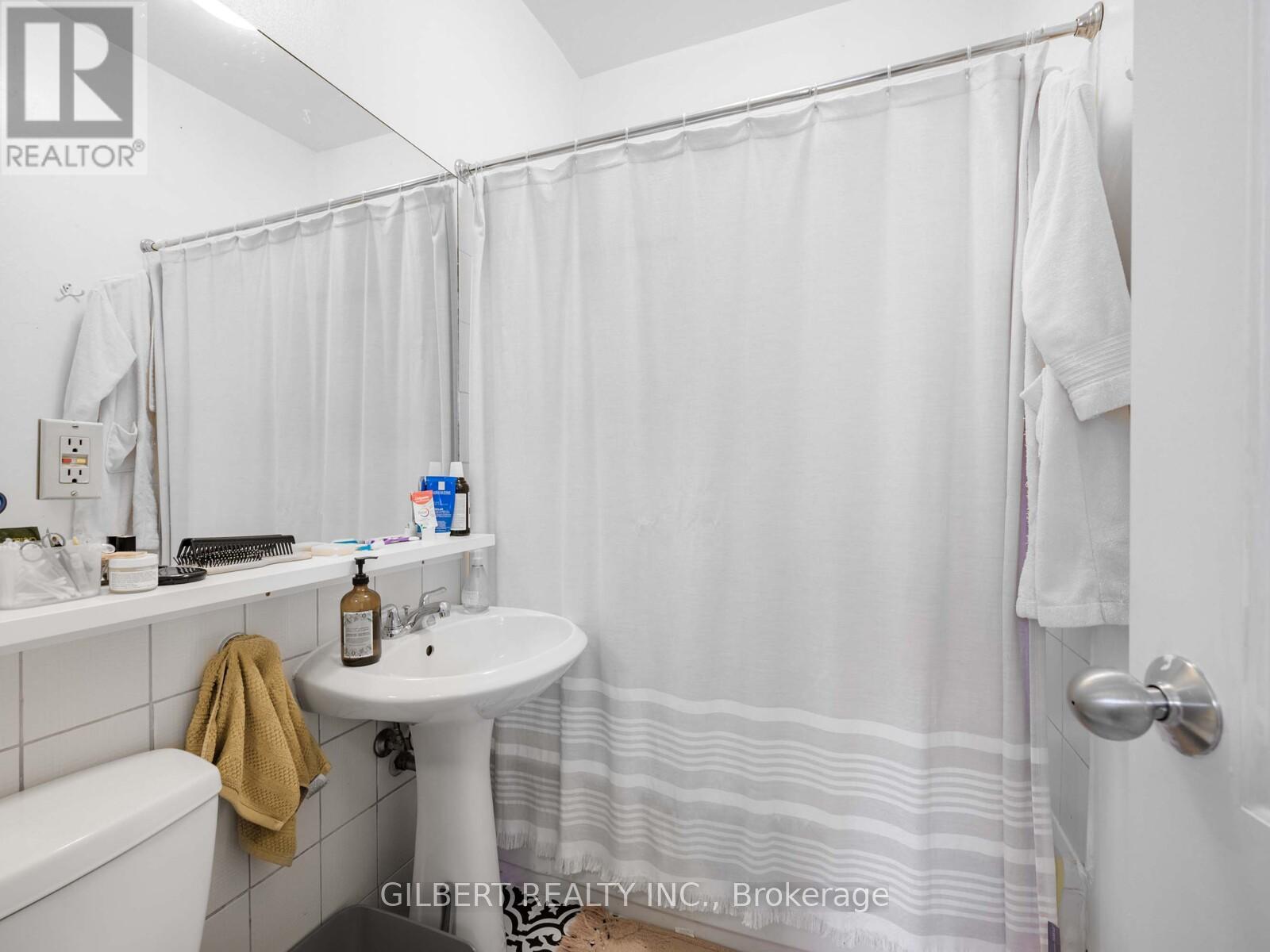 115 Gladstone Avenue, Toronto (Little Portugal), Ontario  M6J 3L1 - Photo 24 - C12210463