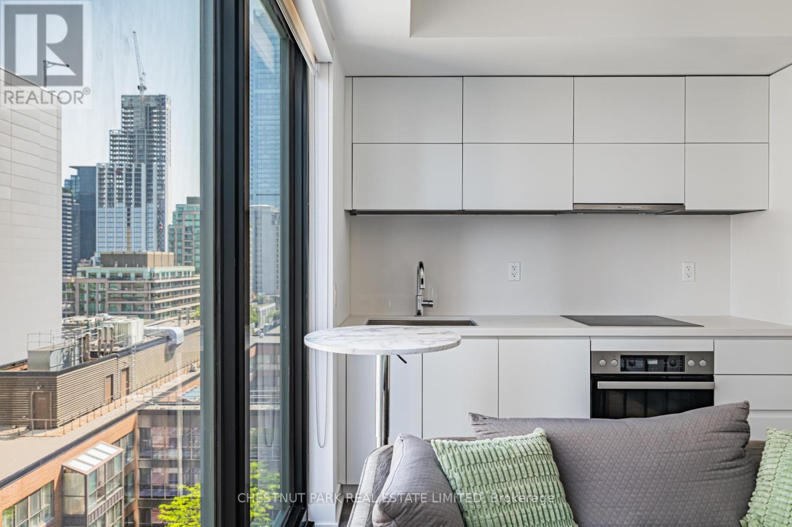 1101 - 188 Cumberland Street, Toronto (Annex), Ontario  M5R 0B6 - Photo 12 - C12210471