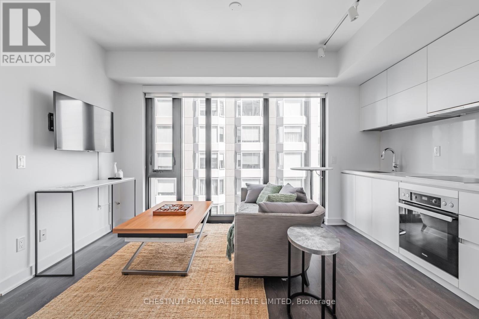 1101 - 188 Cumberland Street, Toronto (Annex), Ontario  M5R 0B6 - Photo 4 - C12210471