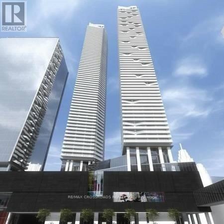 6208 - 88 Harbour Street, Toronto (Waterfront Communities), Ontario  M5J 0C3 - Photo 1 - C12210505
