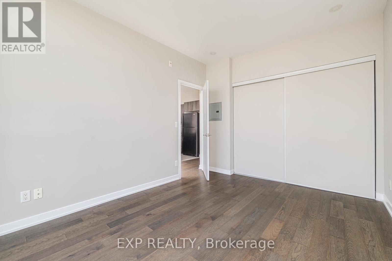 926 - 120 Dallimore Circle, Toronto (Banbury-Don Mills), Ontario  M3C 4J1 - Photo 11 - C12210510