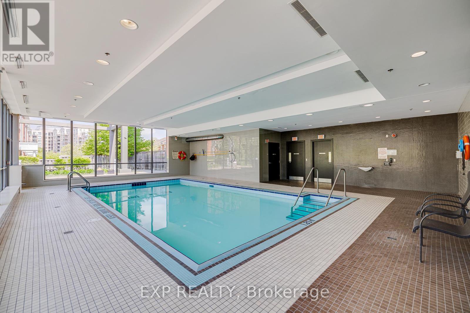 926 - 120 Dallimore Circle, Toronto (Banbury-Don Mills), Ontario  M3C 4J1 - Photo 16 - C12210510