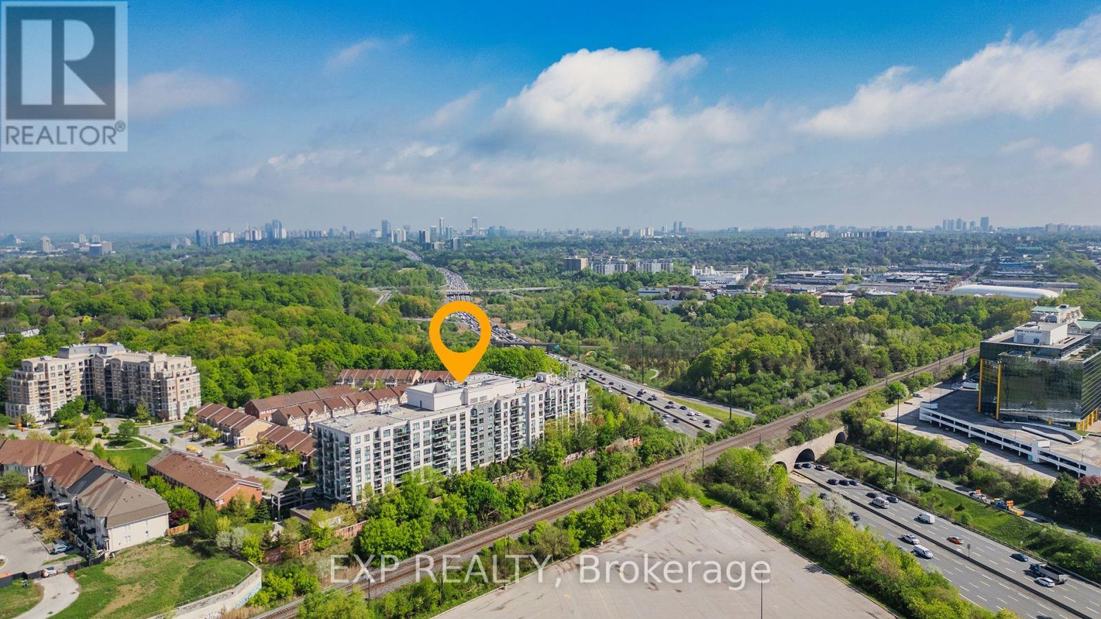 926 - 120 Dallimore Circle, Toronto (Banbury-Don Mills), Ontario  M3C 4J1 - Photo 21 - C12210510