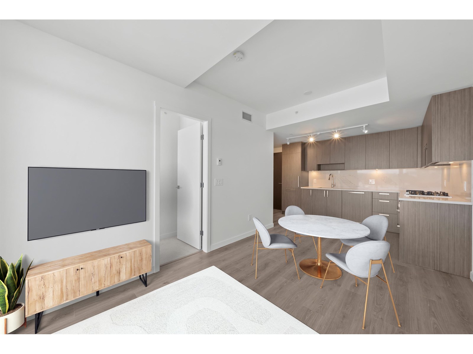 1211 13350 Central Avenue, Surrey, British Columbia  V3T 0S1 - Photo 5 - R3013695