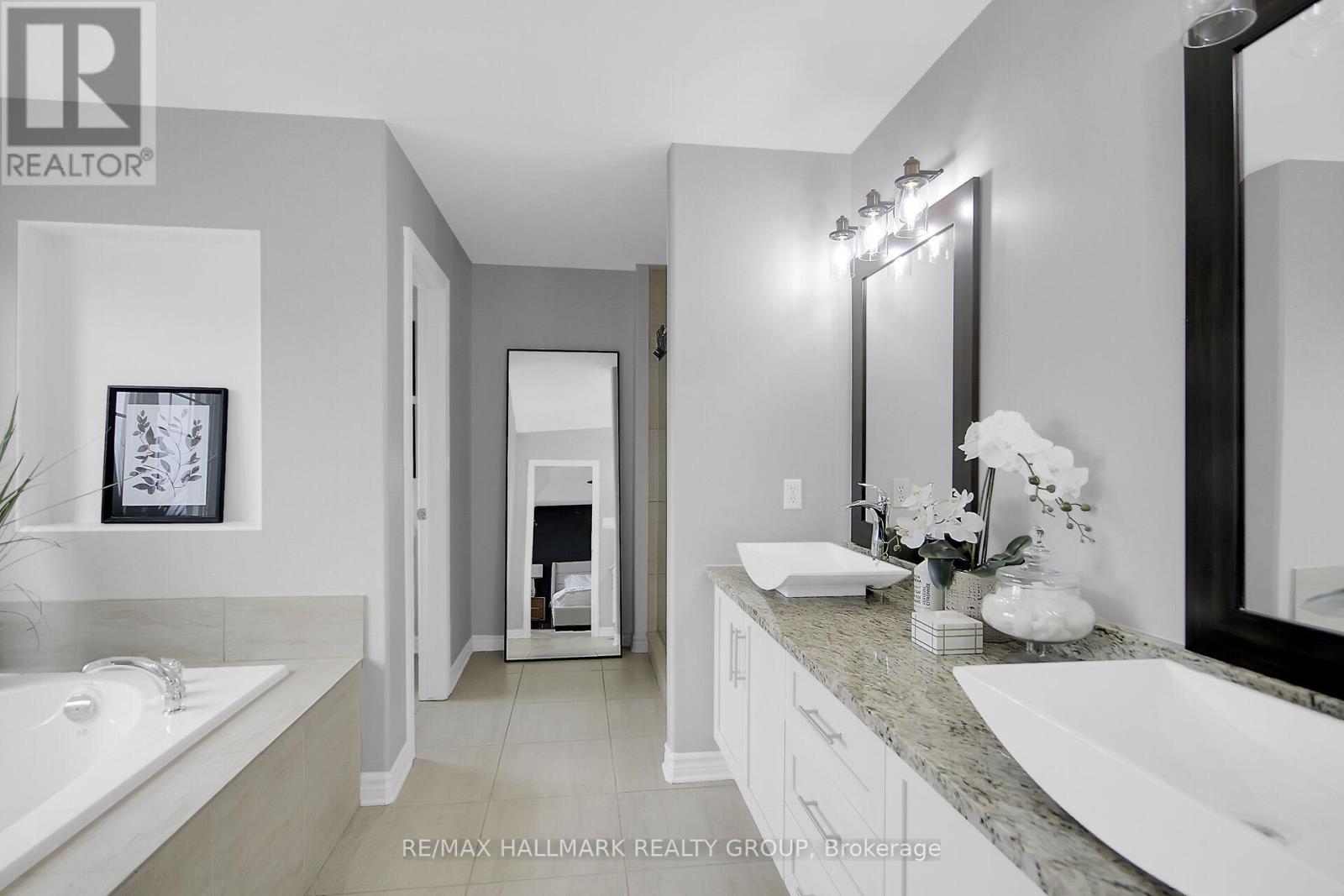 114 Hartsmere Drive, Ottawa, Ontario  K2S 2G1 - Photo 24 - X12206057