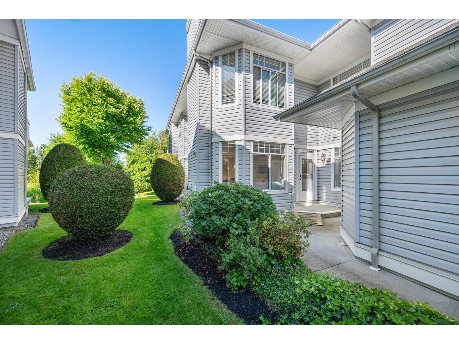 33 5708 208 Street, Langley, British Columbia  V3A 8L4 - Photo 2 - R3013389
