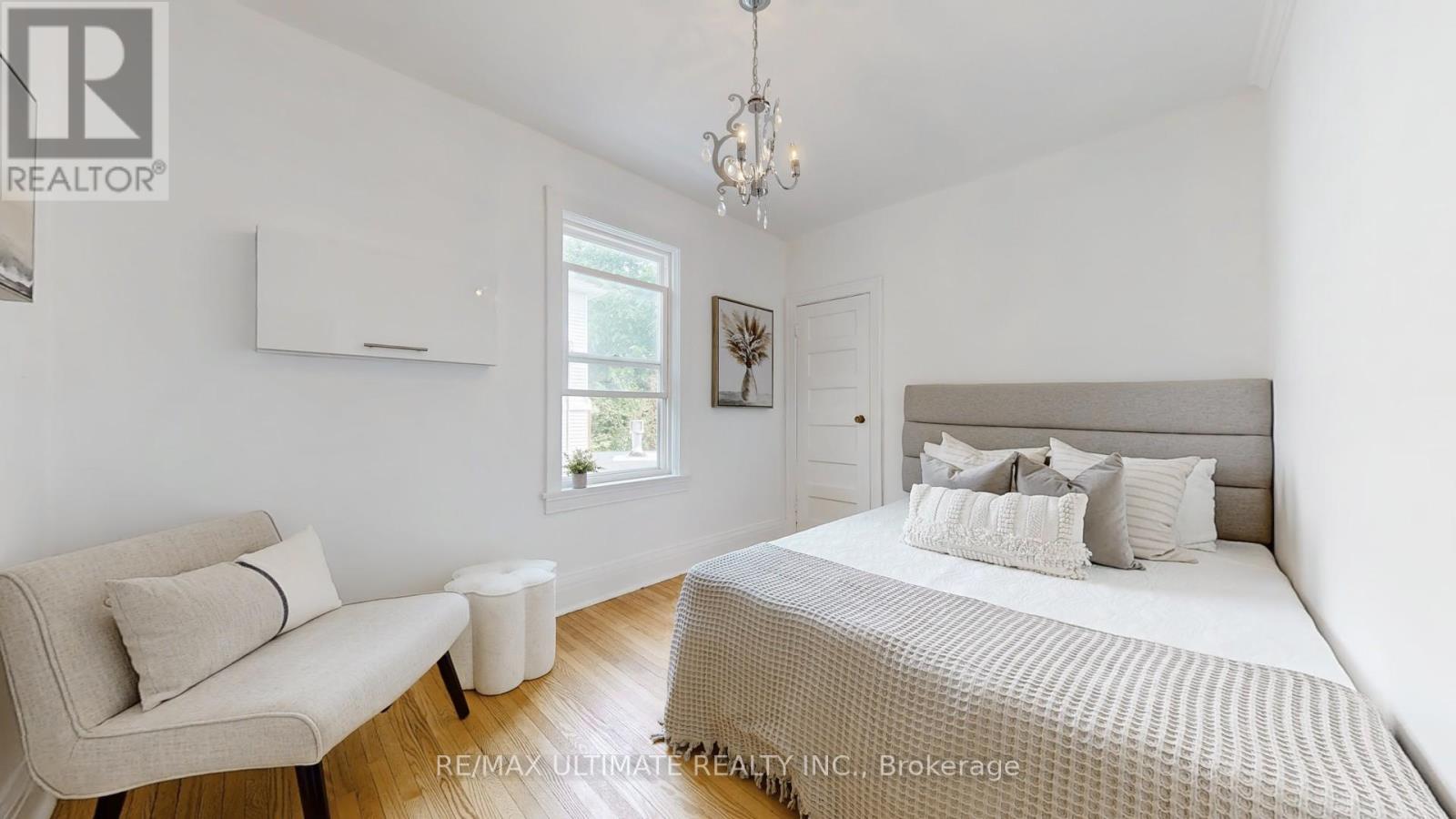 266 Highfield Road, Toronto, Ontario  M4L 2V5 - Photo 11 - E12210466