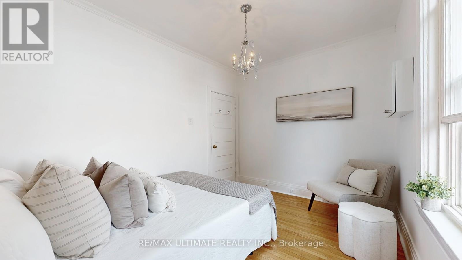 266 Highfield Road, Toronto, Ontario  M4L 2V5 - Photo 12 - E12210466