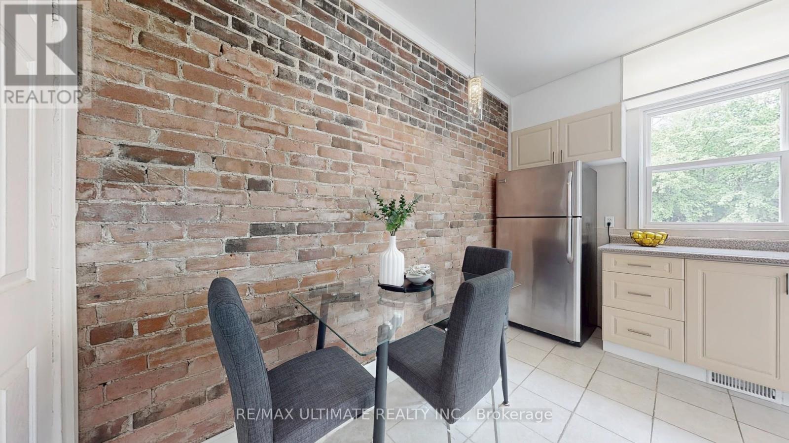 266 Highfield Road, Toronto, Ontario  M4L 2V5 - Photo 21 - E12210466