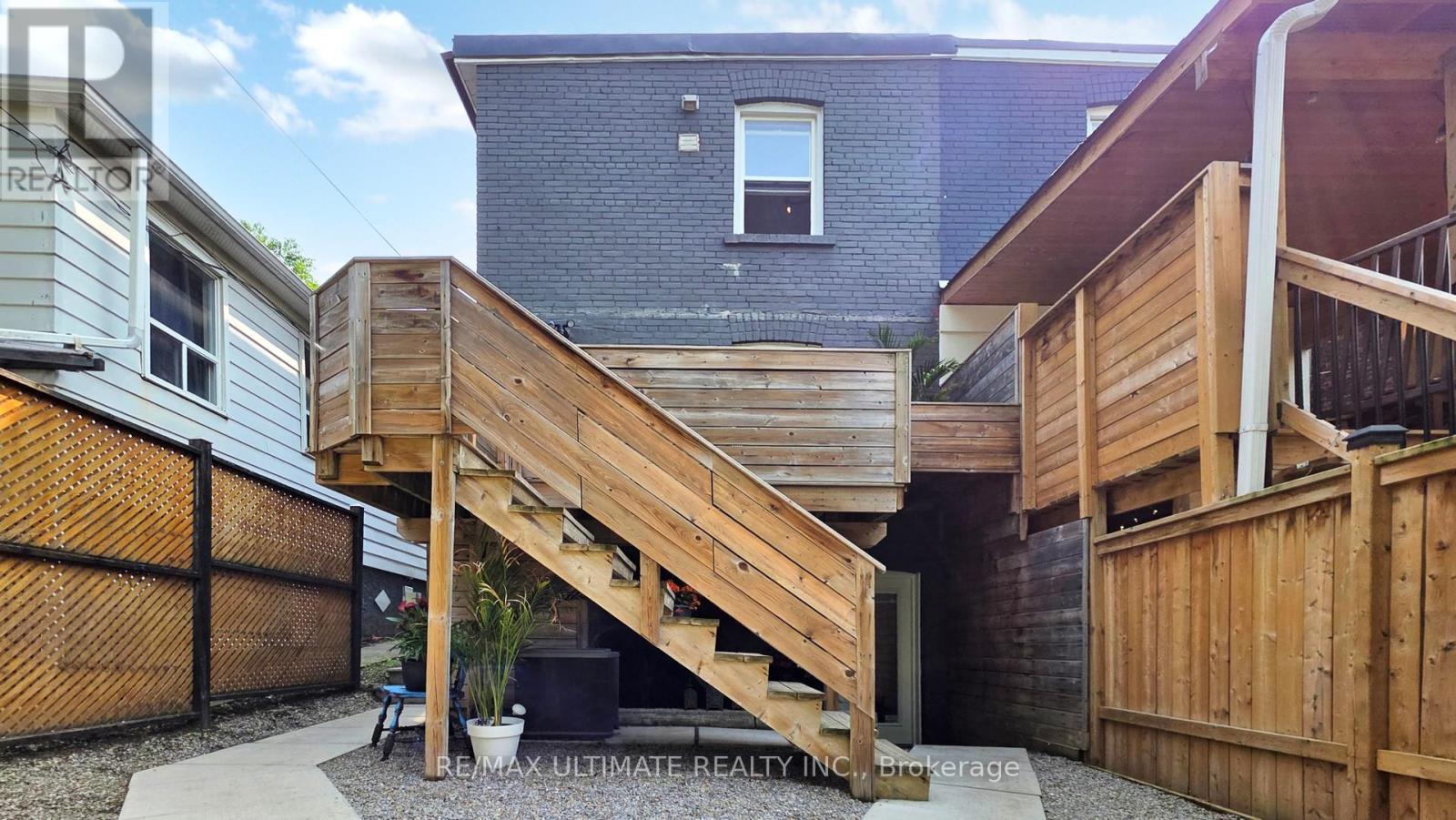 266 Highfield Road, Toronto, Ontario  M4L 2V5 - Photo 40 - E12210466