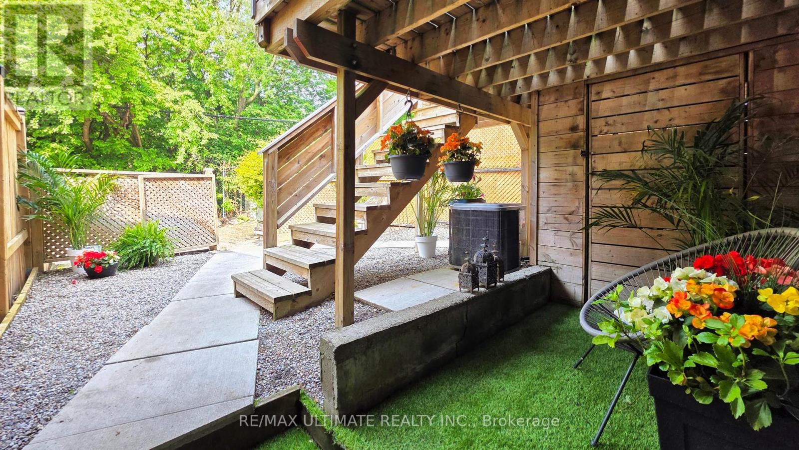 266 Highfield Road, Toronto, Ontario  M4L 2V5 - Photo 42 - E12210466