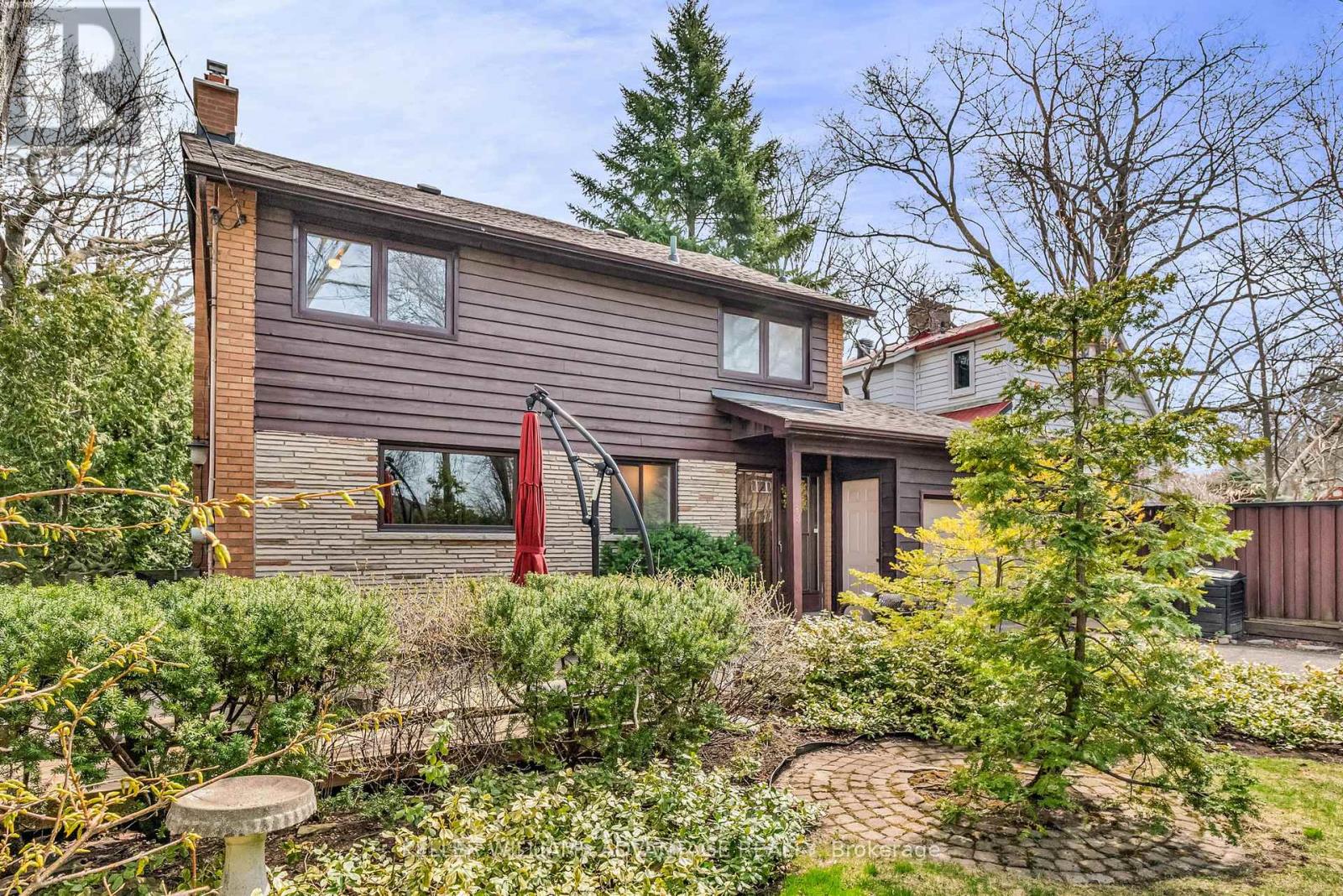 83 ALLISTER AVENUE, Toronto, Ontario