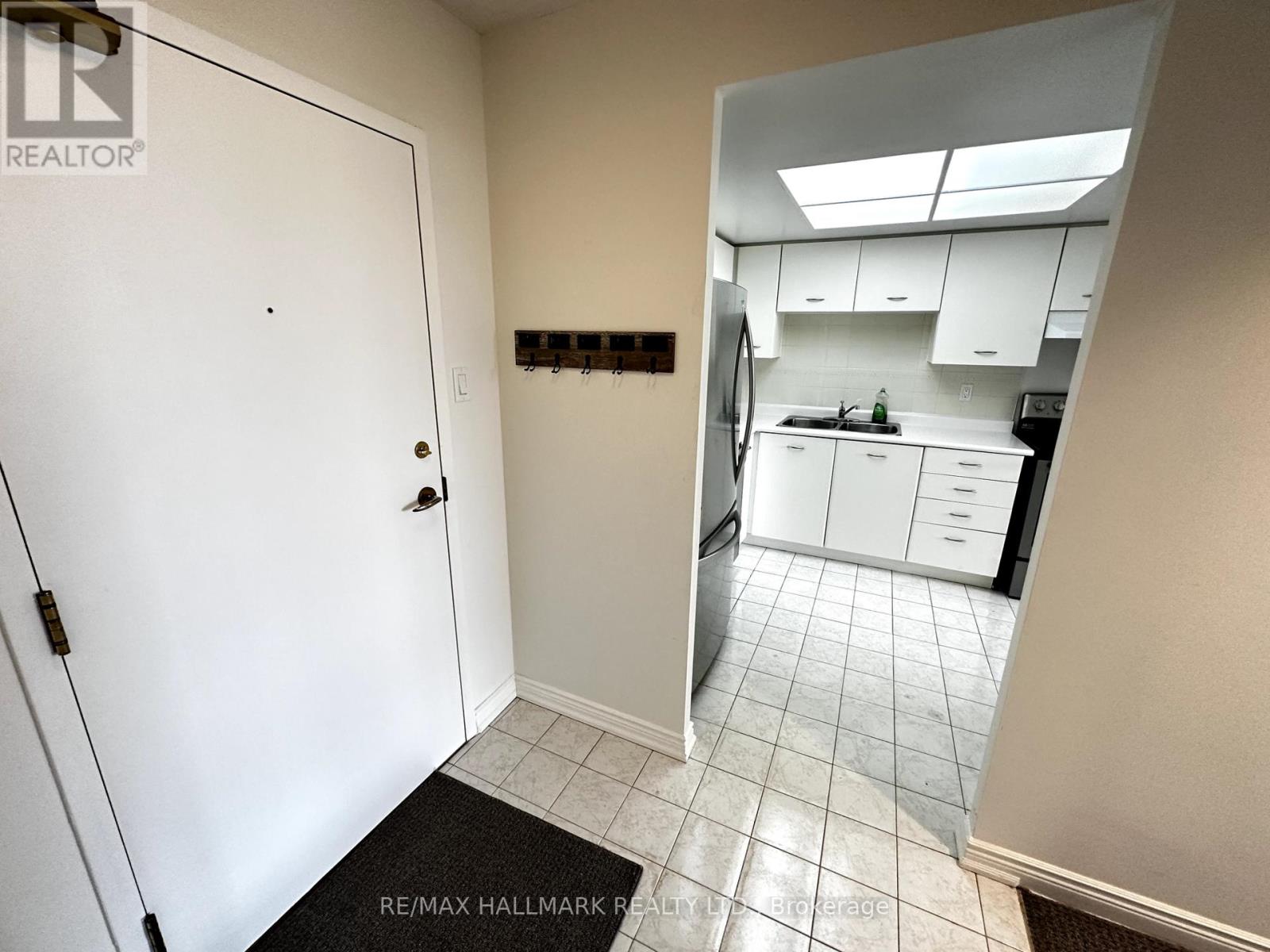 810 - 1093 Kingston Road, Toronto, Ontario  M1N 4E2 - Photo 2 - E12210481