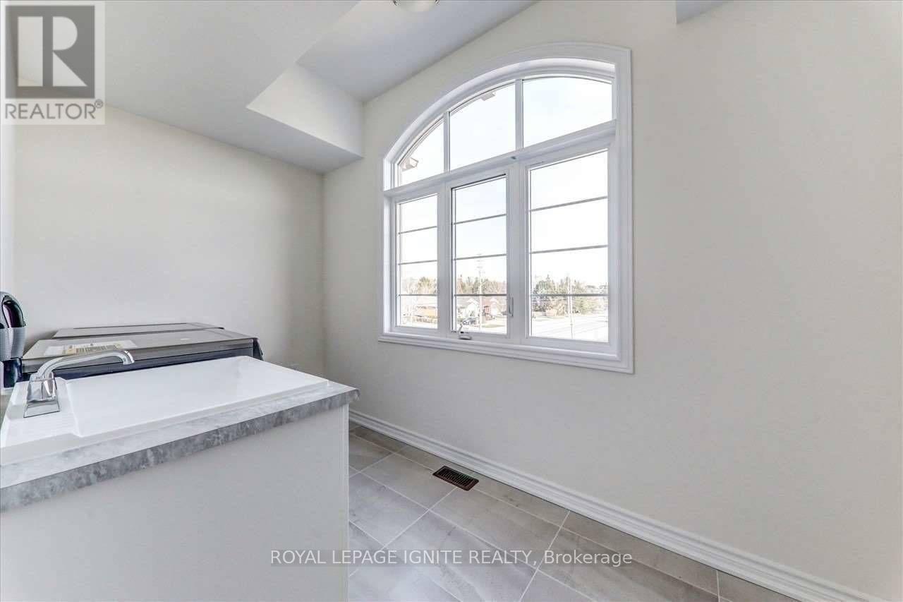 216 Doug Finney Street, Oshawa, Ontario  L1K 3G3 - Photo 24 - E12210514