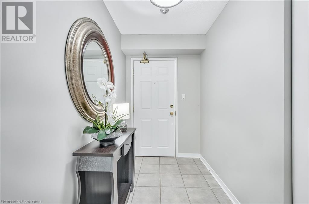 216 Plains Road W Unit# A405, Burlington, Ontario  L7T 2C3 - Photo 4 - 40739685