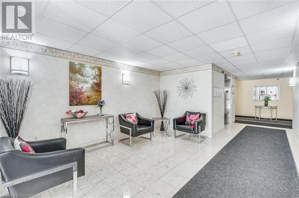 216 Plains Road W Unit# A405, Burlington, Ontario  L7T 2C3 - Photo 3 - 40739685