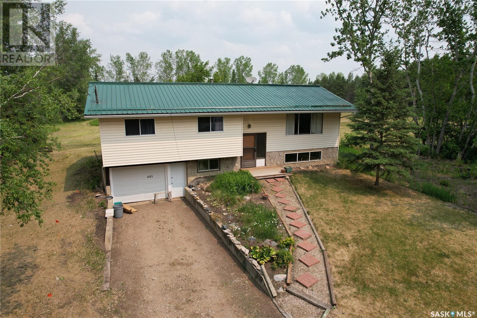 681 Mcleod Street, Buckland Rm No. 491, Saskatchewan  S6V 5R3 - Photo 4 - SK008892