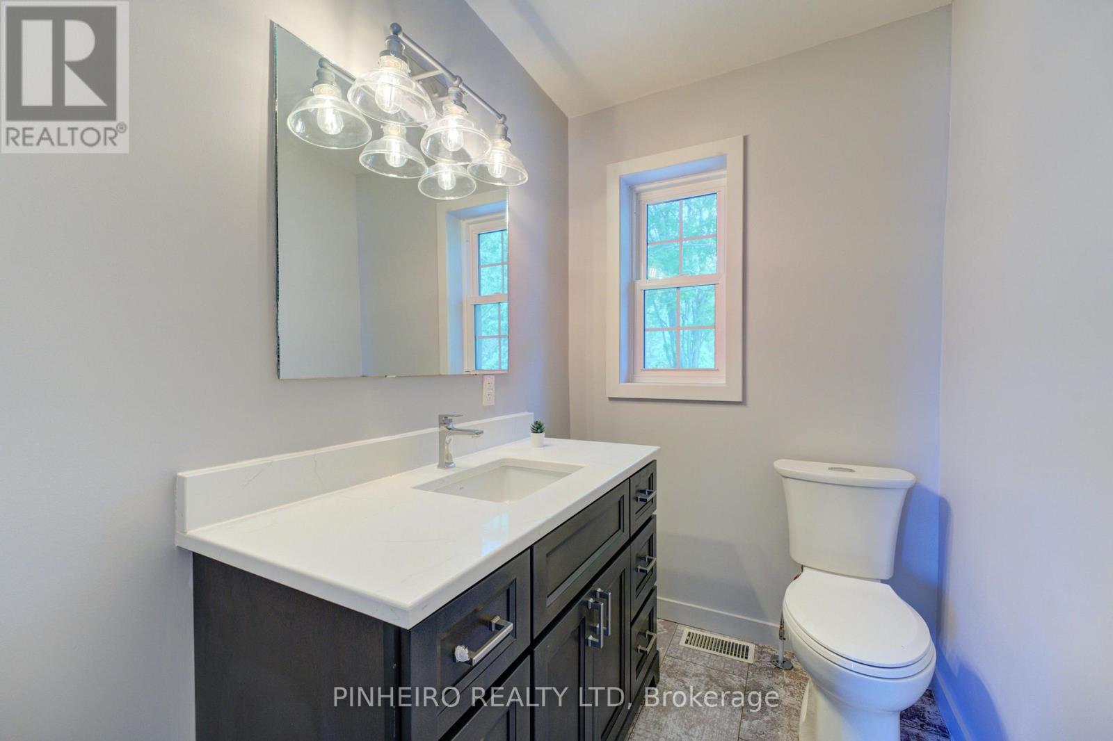 285 Front Street E, Strathroy-Caradoc, Ontario  N7G 1Z2 - Photo 15 - X12210572