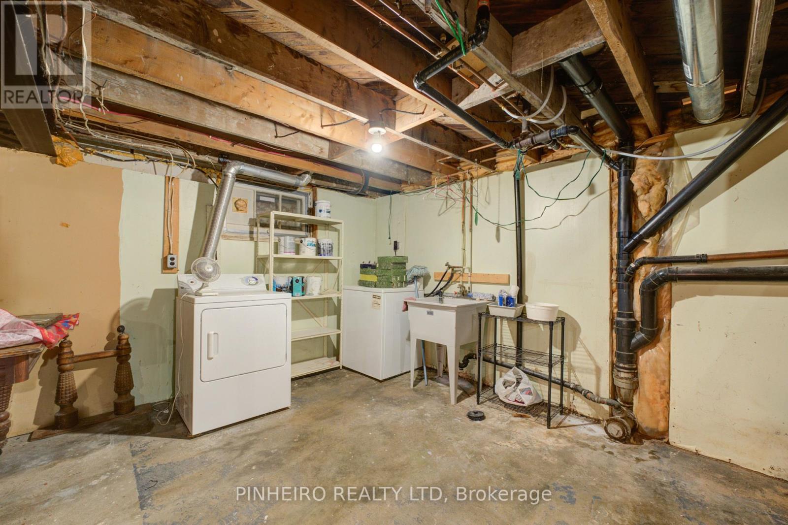 285 Front Street E, Strathroy-Caradoc, Ontario  N7G 1Z2 - Photo 21 - X12210572
