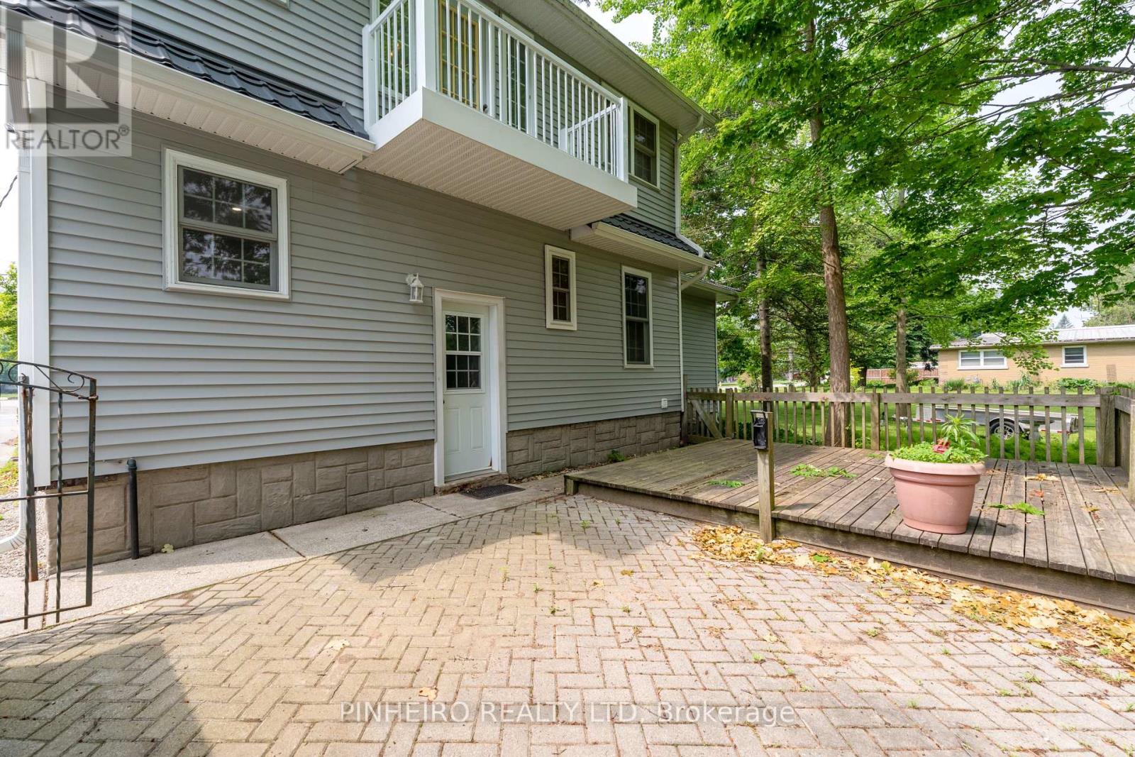 285 Front Street E, Strathroy-Caradoc, Ontario  N7G 1Z2 - Photo 26 - X12210572
