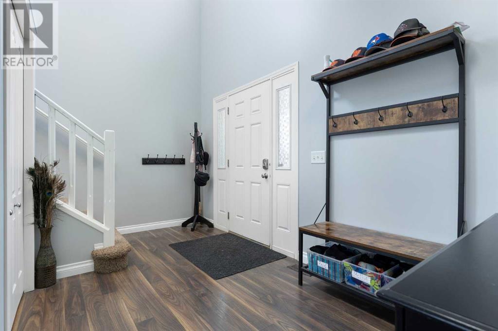 Property at 71 Westmount Circle image 2