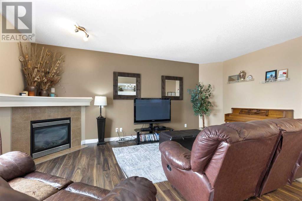 Property at 71 Westmount Circle image 5