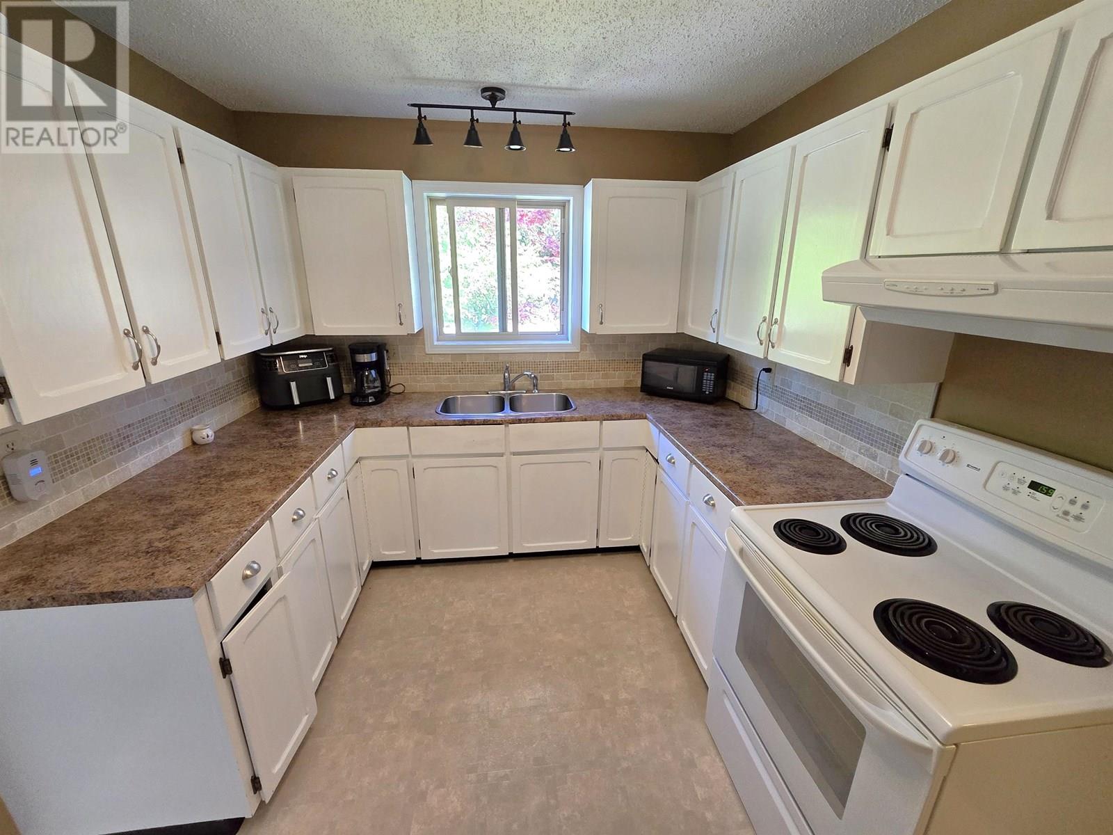 4934 Agar Avenue, Terrace, British Columbia  V8G 1H7 - Photo 13 - R3013700