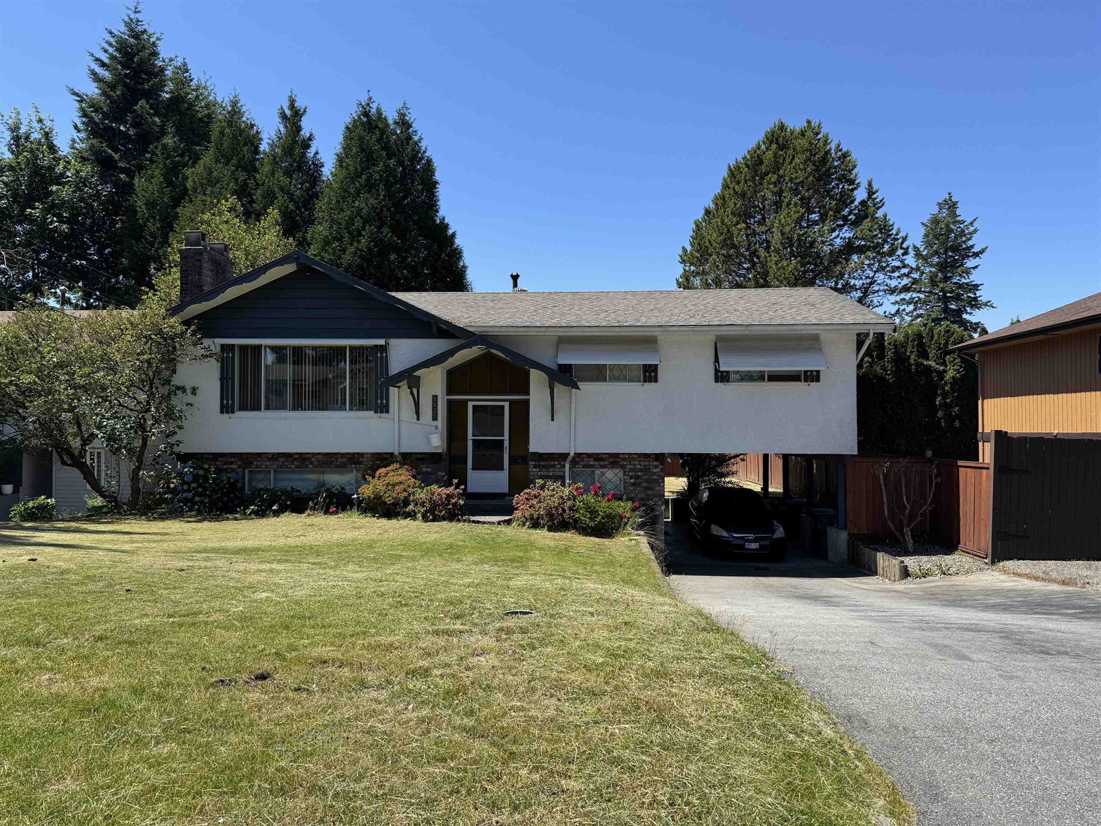 9537 125A STREET STREET, Surrey, British Columbia