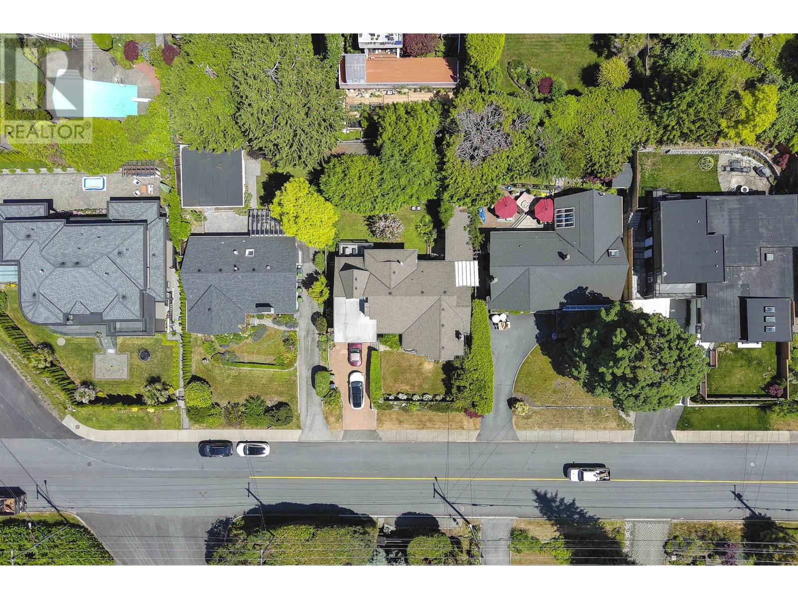670 Montroyal Boulevard, North Vancouver, British Columbia  V7R 2G3 - Photo 39 - R3009726