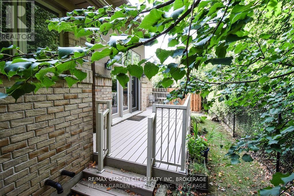 1 - 165 Glendale Avenue, St. Catharines, Ontario  L2T 2K2 - Photo 32 - X12210551
