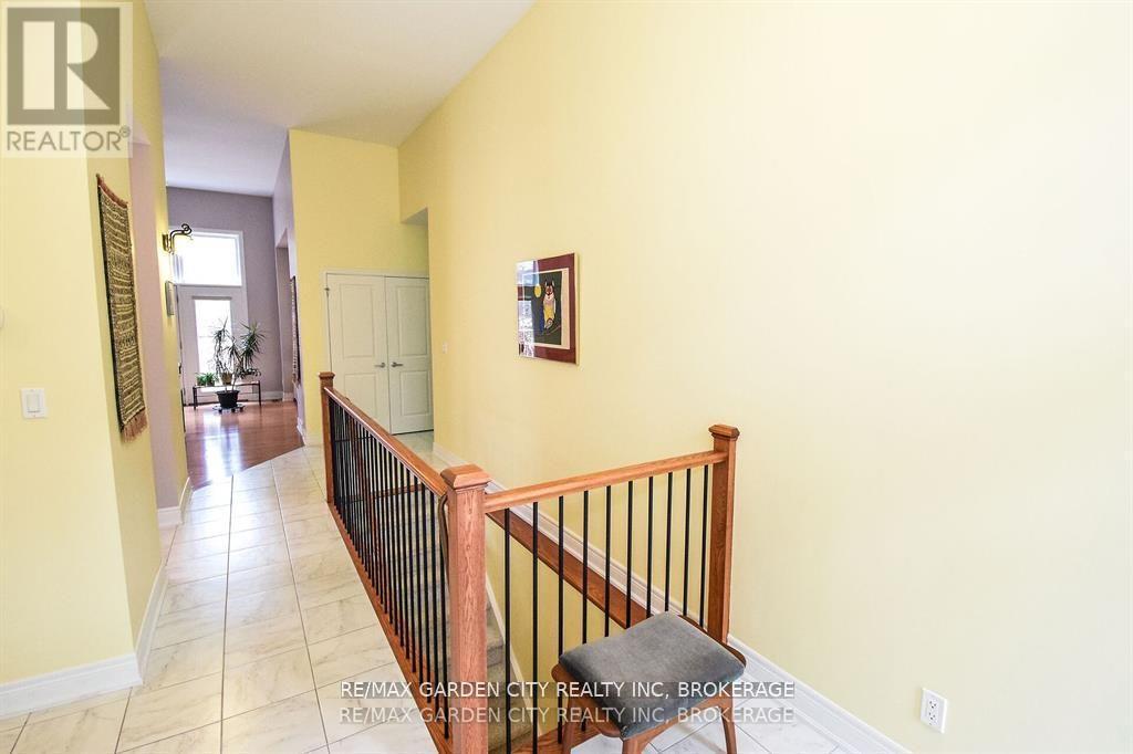 1 - 165 Glendale Avenue, St. Catharines, Ontario  L2T 2K2 - Photo 4 - X12210551
