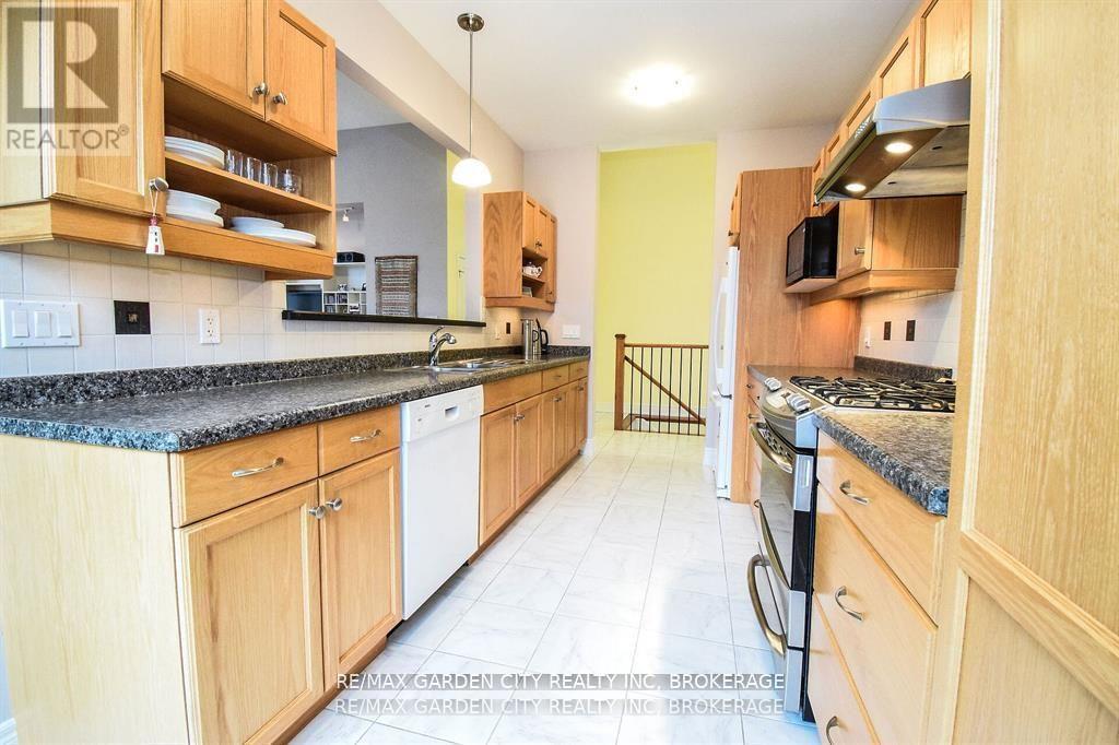 1 - 165 Glendale Avenue, St. Catharines, Ontario  L2T 2K2 - Photo 7 - X12210551