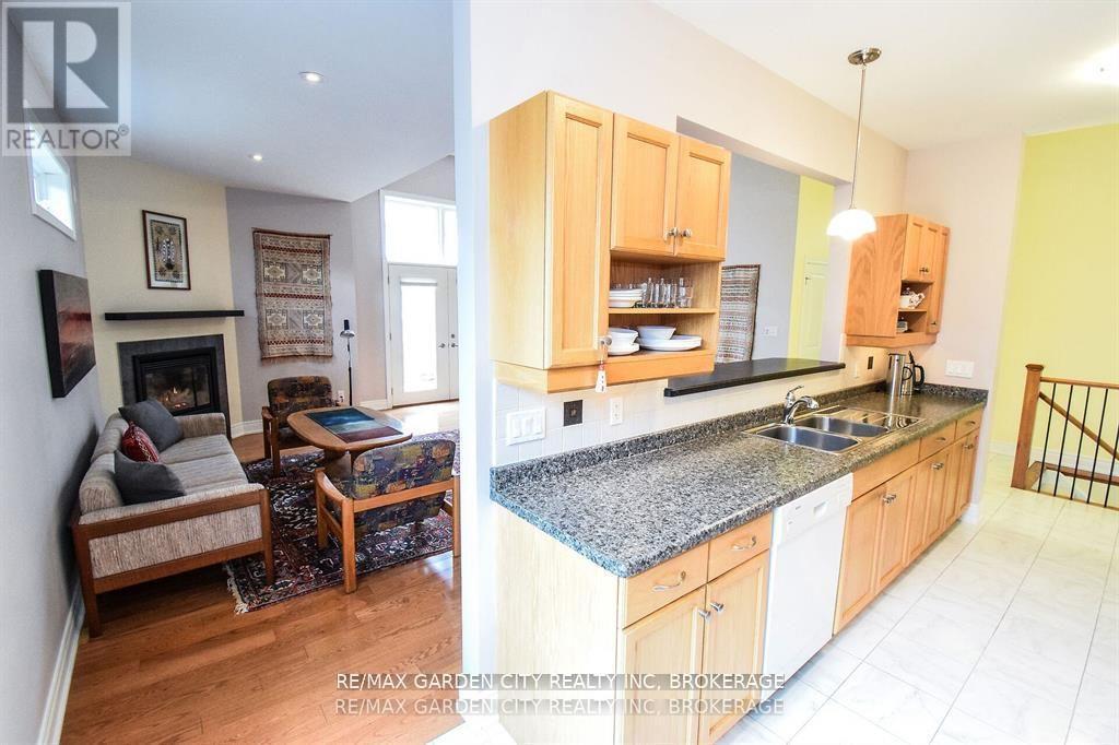 1 - 165 Glendale Avenue, St. Catharines, Ontario  L2T 2K2 - Photo 9 - X12210551