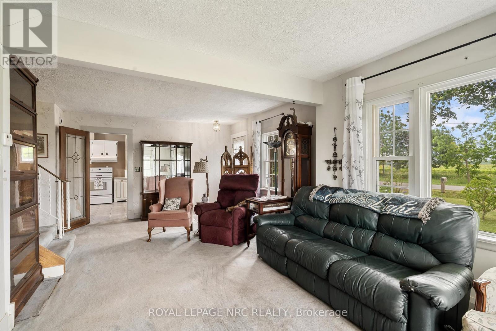1604 Concession 1 Road, Niagara-On-The-Lake, Ontario  L0S 1J0 - Photo 8 - X12210608