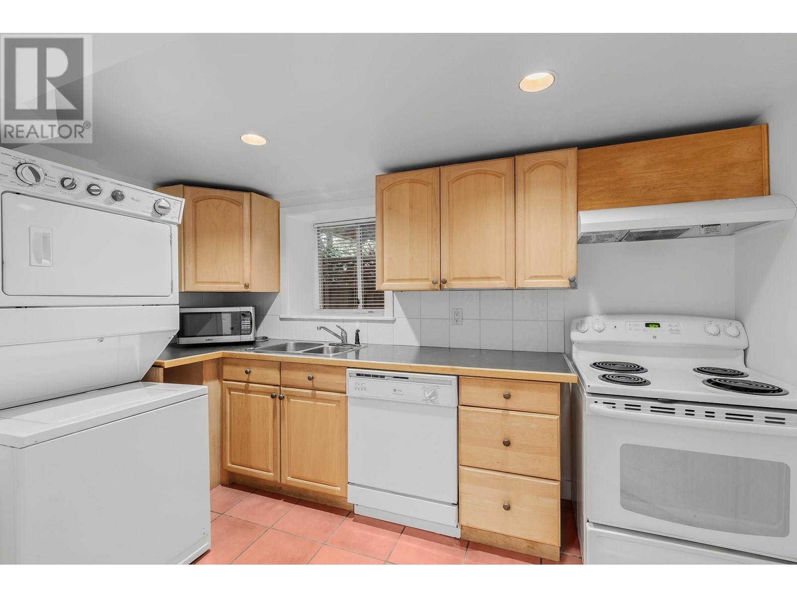 2641 E 5th Avenue, Vancouver, British Columbia  V5M 1N1 - Photo 24 - R3013650