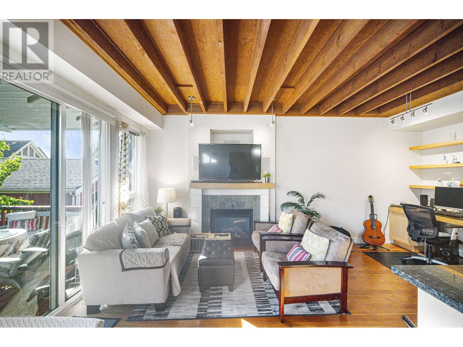 284 Furness Street, New Westminster, British Columbia  V3M 0B4 - Photo 10 - R3013664